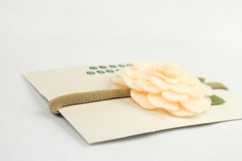 Custom felt flower nylon headband for babies Headband baby shower gift Infant flower headband Flower headband newborns