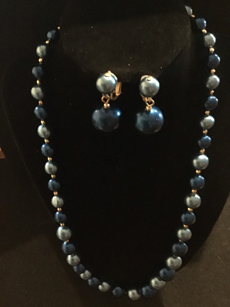 clip on Vintage Hong Kong 1950s Light and Dark Blue Faux Pearl single strand necklace with matching dangledrop earrings Vintage necklace.