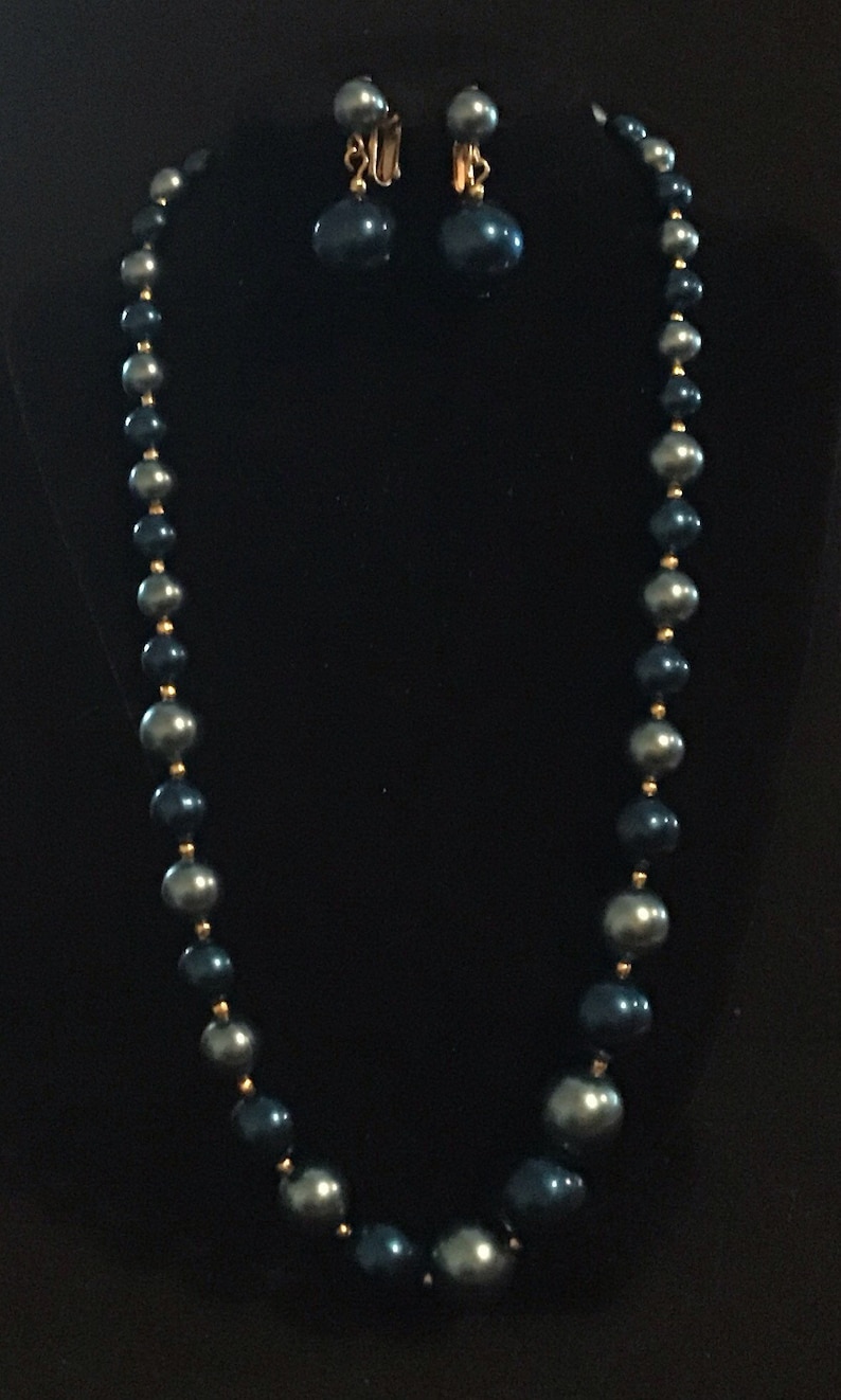 clip on Vintage Hong Kong 1950s Light and Dark Blue Faux Pearl single strand necklace with matching dangledrop earrings Vintage necklace.