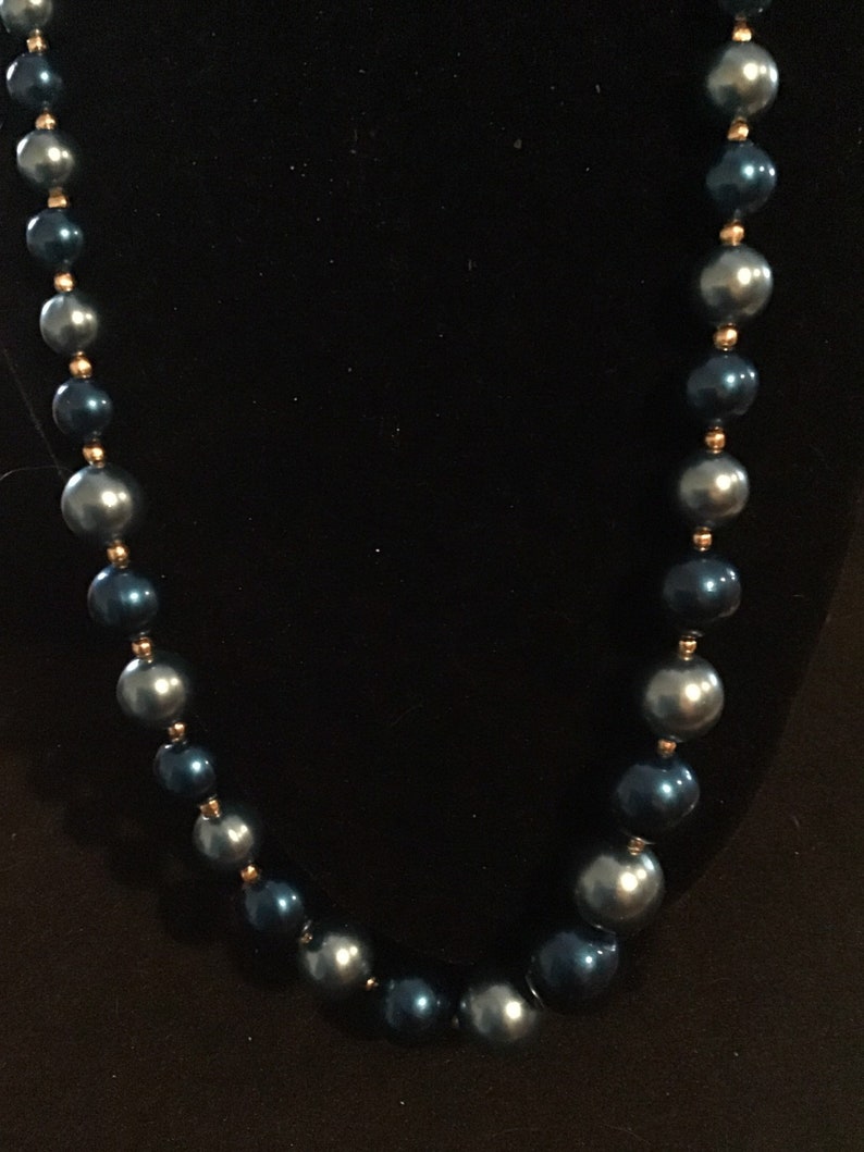 clip on Vintage Hong Kong 1950s Light and Dark Blue Faux Pearl single strand necklace with matching dangledrop earrings Vintage necklace.