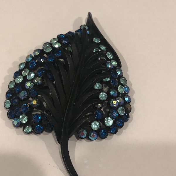 Rare VTG black matte blue crystal KARU signed Brooch, Vintage Signed KARU Brooch, Vintage 60”s  Brooch, 3 inches