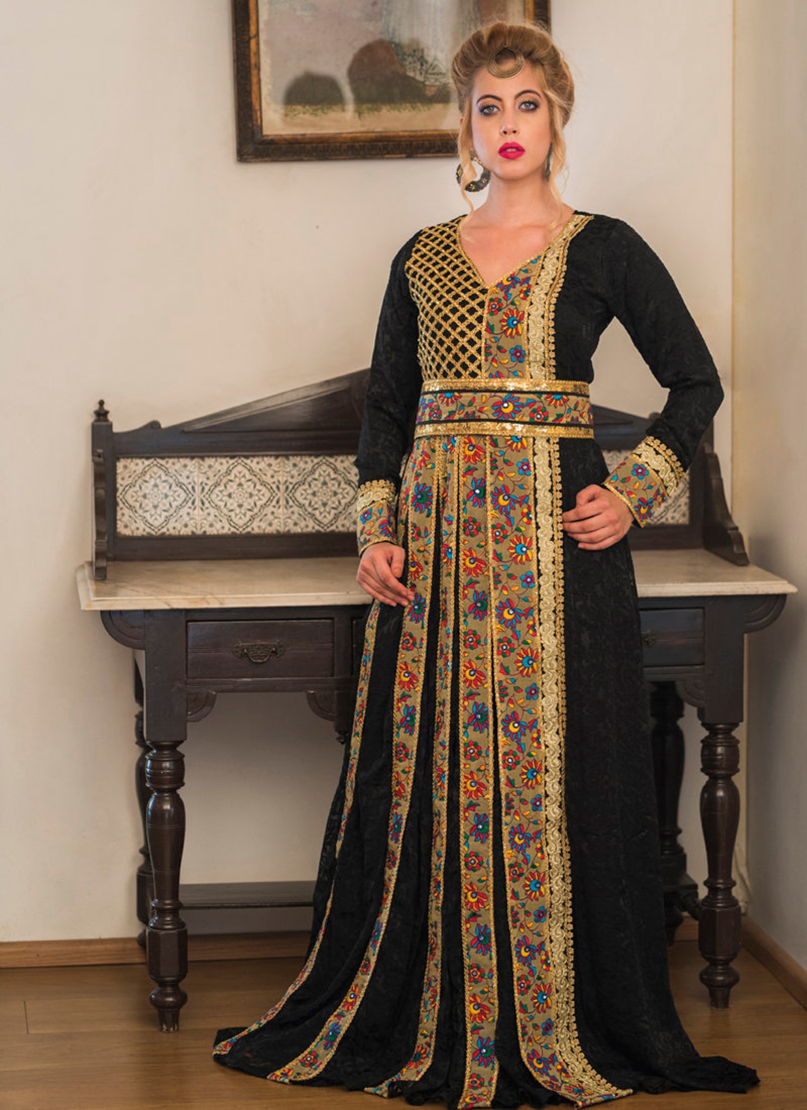 kaftan black and gold