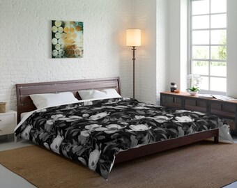 Magnolia Bouquet in Grey Comforter