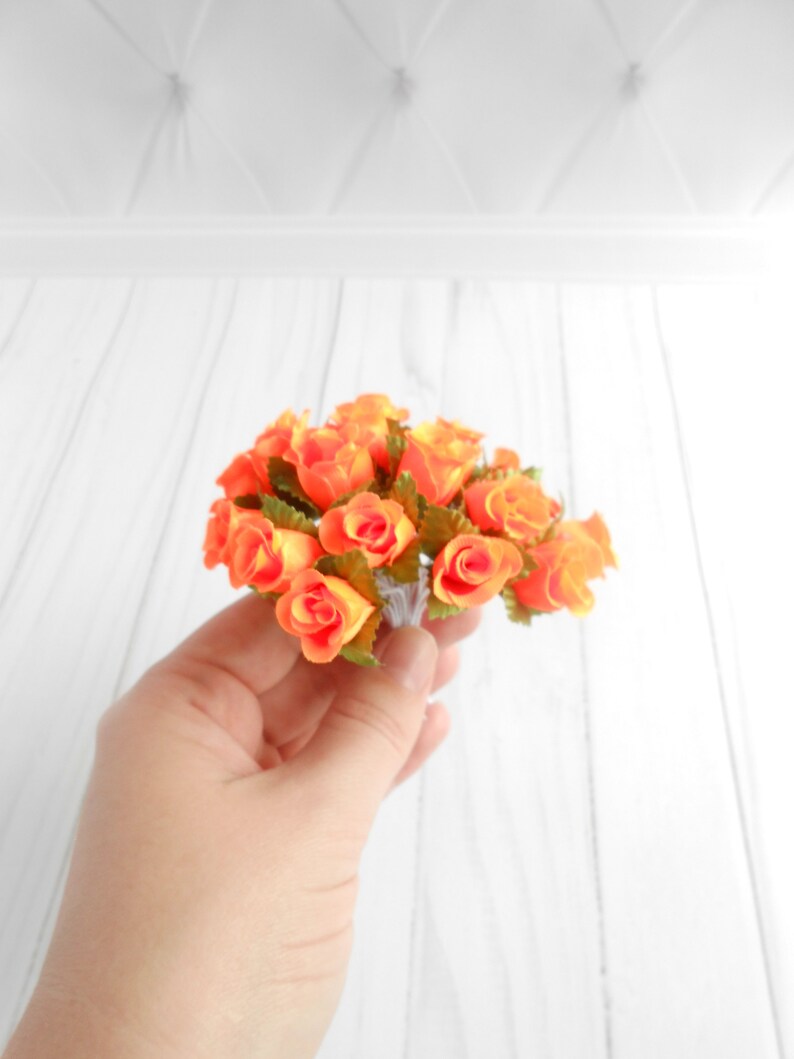 Neon orange artificial flowers Faux millinery flowers Flower girl crown Fake small dollhouse flowers Wholesale Silk roses