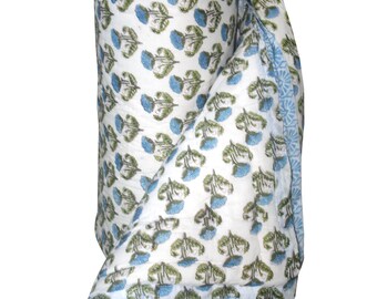 Hand Block Print Floral Quilt: King Size Reversible Cotton Razai