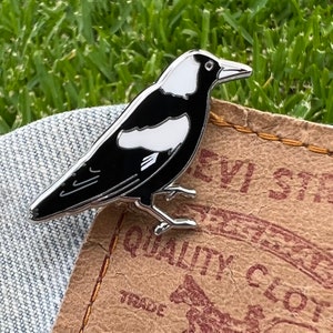 Magpie pin image 1