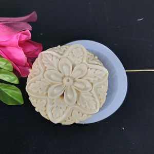 Molde de silicona redondo para jabón con diseño de flores, moldes para jabón con diseño de flores, moldes para jabón tallado n.° 2