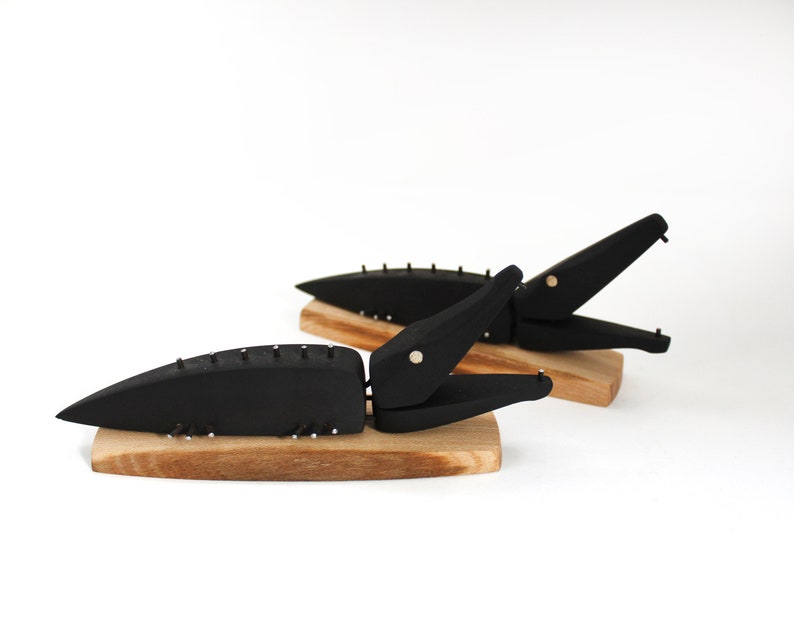 ECO- friendly gift Wooden Crocodile figurine table decor hand carved modern sculpture collectable toy sculptures Gift idea wood art