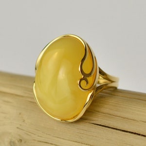 Milky Amber Ring, Natural Baltic Amber, Gold plated Sterling Silver 925, Large Stone Ring, Yellow Amber Stone, Adjustable Amber Ring