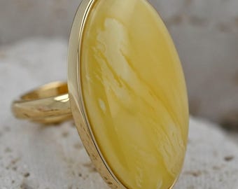 Anillo único de ámbar lechoso, anillo de ámbar báltico natural, ámbar y plata de ley bañada en oro, anillo ajustable, anillo de piedra amarilla grande, anillo ovalado