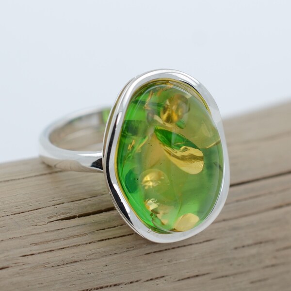 Natural Green Stone Ring, Baltic Green Amber Ring, Green Stone and Sterling Silver 925, Light Green Gemstone Ring, Jewelry, Adjustable Ring