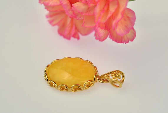 Collier Vintage Perles D'ambre Véritable Baltique - Pendentif Jaune D'œuf - Longueur 28" (71 Cm) - Années 60