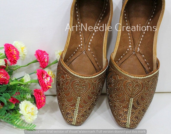 Mens Sherwani Shoes Punjabi jutiis Pakistani khussa Mens Nagra mojari mojaro Shoes