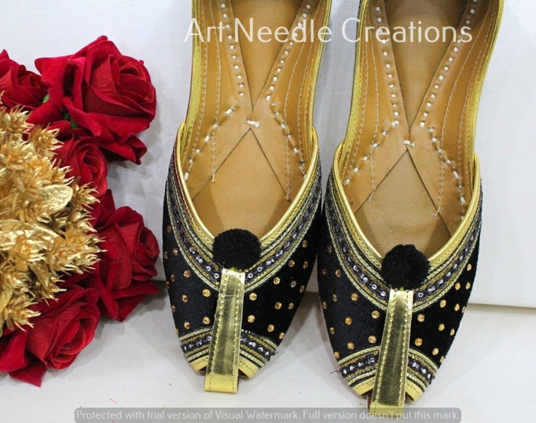 Indiase schoenen Khussa Punjabi Jutti handgemaakte Schoenen damesschoenen Instappers Juttis en mojaris Jutti loafers Mojari digitaal bedrukte slip op platte damesschoenen echt leer 