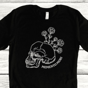 Memento Mori Shirt Dark Academia Clothing Emo Shirt Stoic Quote Skull Tee Indie Aesthetic Alt Clothes EGirl Gothic Clothes Light Academia