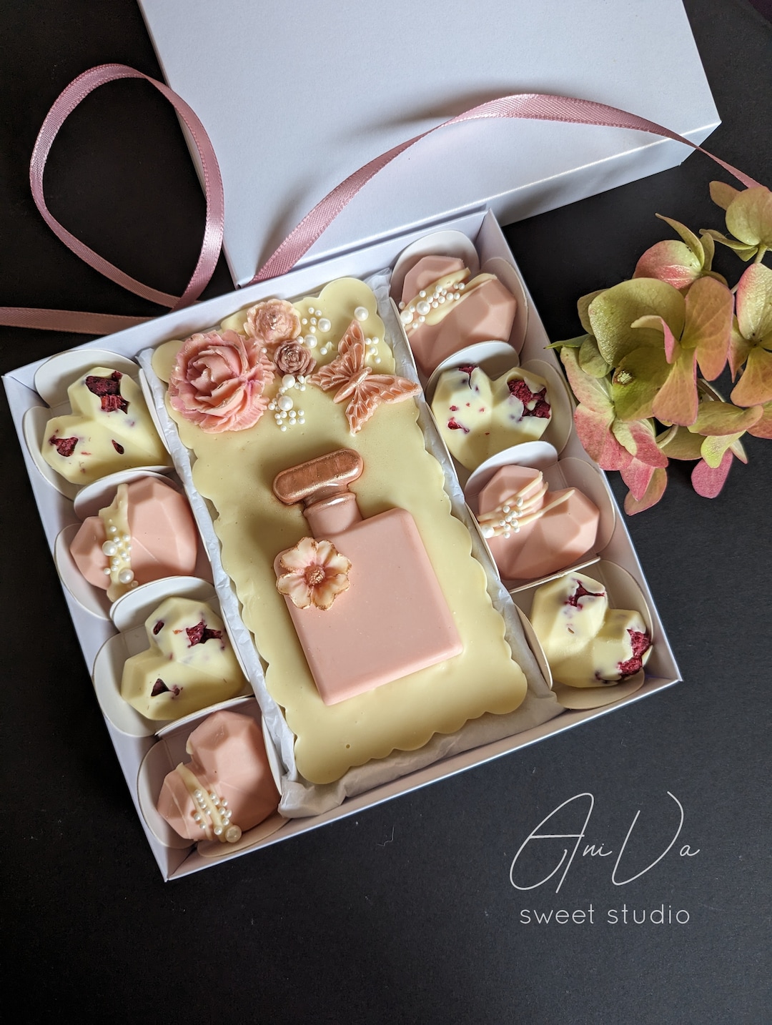 White Chocolate Gift Set for Her, Handcrafted Chocolate, Handmade, Best