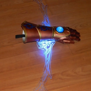 Ezreal classic bracer League of Legends