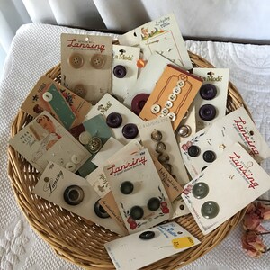 Vintage Bowl Basket Full Of Vintage Buttons, Halo Insert Buttons, No-Roll Waistband and Belt and Buckle Set. Some 1950s Buttons.