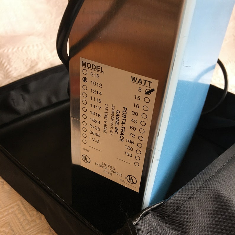 vintage Gagne, Inc. Porta Trace Light Box. Prise portative dans la boîte lumineuse de traçage. Étui zippé noir à transporter et à ranger. Surface de 10 X 12. image 9
