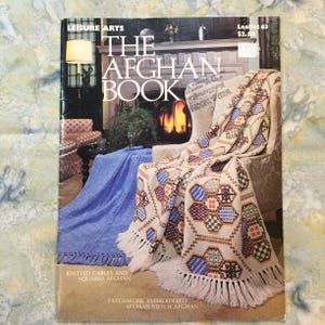 Vintage 1975 The Afghan Book, Leisure Arts Leaflet 63, Knitted Cables and Squares Afghan, Patchwork Embroidered Afghan.