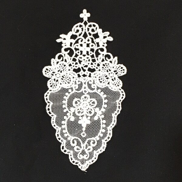 Vintage White Net Lace Applique Motif. Flowers and Swirling Lines in Scalloped Edge Motif.