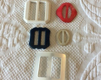 Vintage 1950s Mother of Pearl, Shell or Plastic Small Buckle. Choose Your Color and Shape. Use for a Belt, Sash or Scarf.