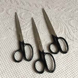 Vintage Black Handled Scissors from Italy. Choose One Pair. Betakut Kingshead, Pointed 9&quot;, 8 3/4&quot;, 7&quot; or Regular Point or Lifedge 9&quot;. Italy.
