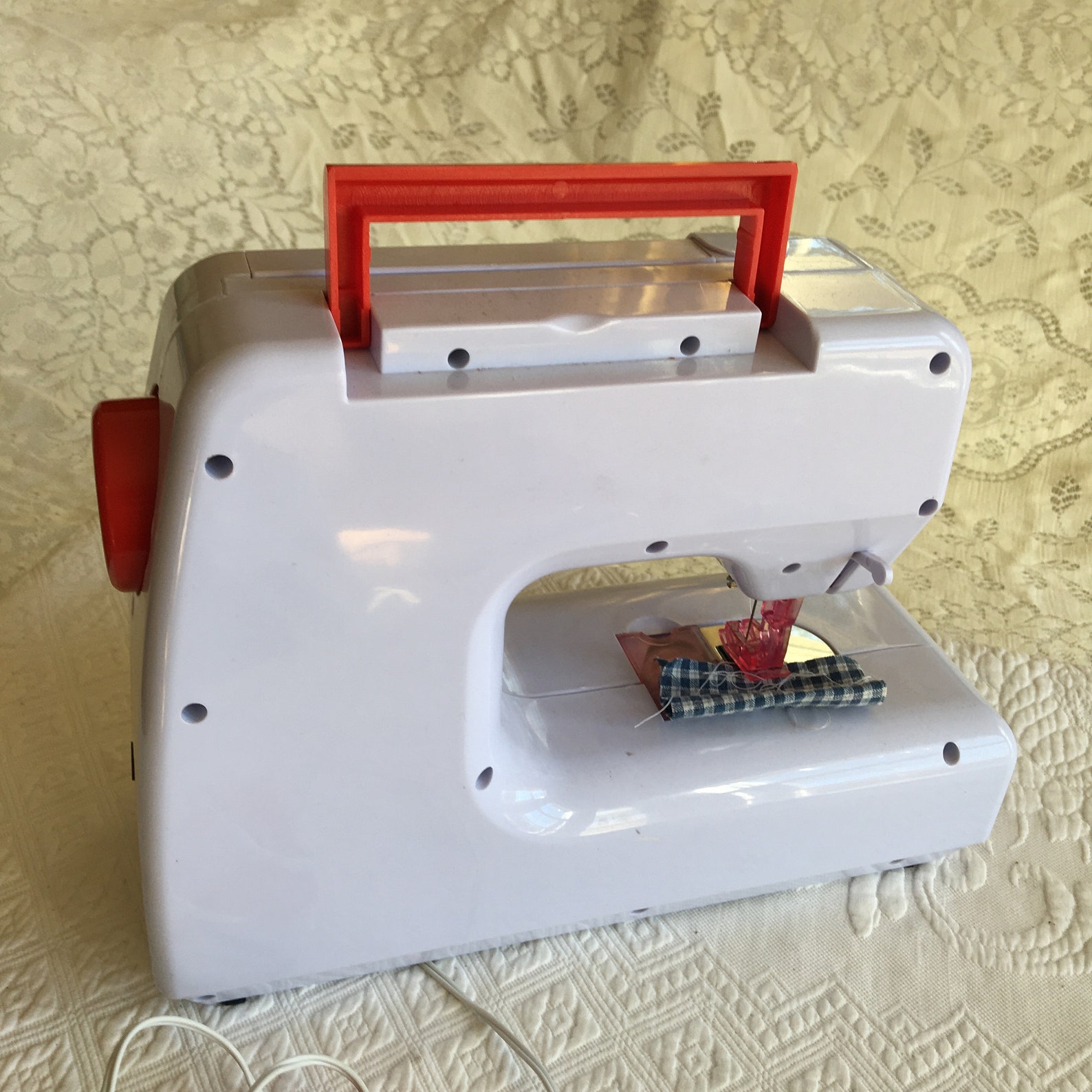 Vintage Singer Sewing Machine for Girls. Lockstitch 2000 White Etsy