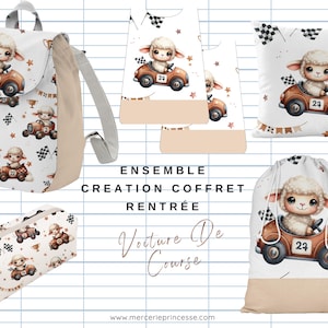 Peut inclure: Un ensemble d'articles sur fond blanc avec un motif répétitif représentant un agneau de dessin animé conduisant une voiture de course marron portant le numéro 24, des drapeaux à damier et des trophées, incluant sac à dos, trousse et coussin.