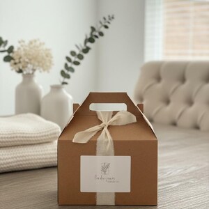Deluxe Candle Making Kit | Create Your Own Signature Candles | Luxury Soy Wax DIY Experience | Sophisticated Gift | Self Care Box image 3
