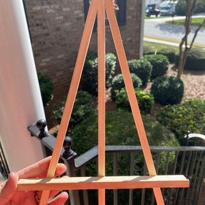 Easel