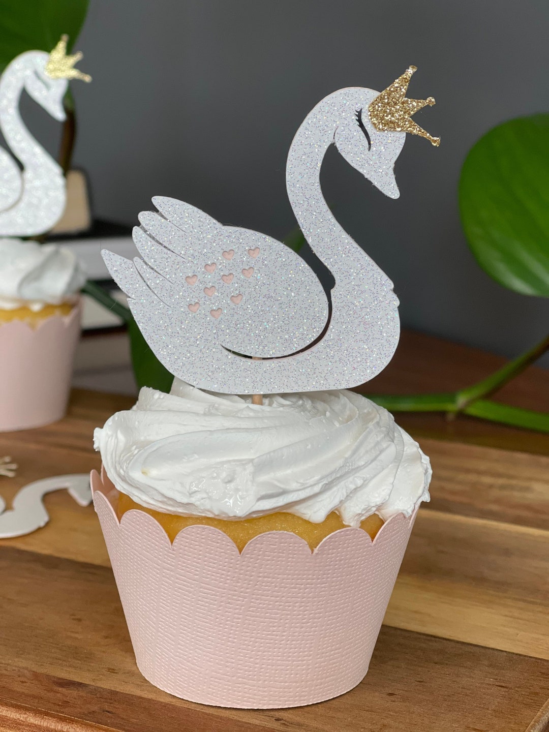 SWAN PRINCESS CUPCAKE Toppers Birthday Party, Baby Shower, Bridal