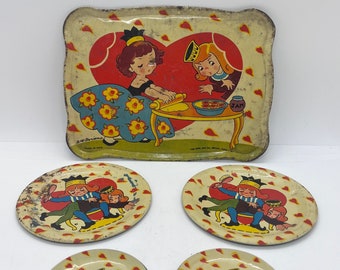 Vintage Ohio Art Tin Litho Queen of Hearts Gerechten: dienblad en borden