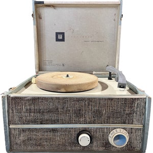 Vintage Penncrest Radio Phonograph, J.C. Penney Model 5213A, Working Turntable And Speaker, Portable Record Player, Suitcase Style Player