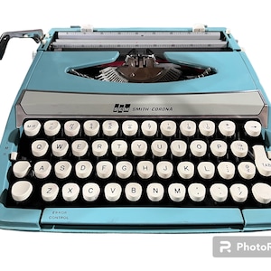 Vintage Smith Corona Corsair Deluxe Turquoise Typewriter - Mid