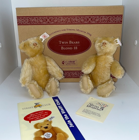 Steiff Twin Bears Blond 18, Exclusively for Strong Museum