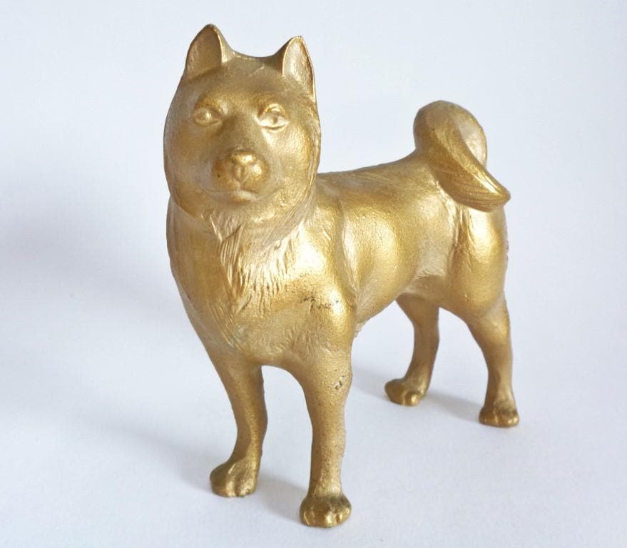 秋田柴犬 鋳鉄製 手作り置物像 日本製 鉄器 重厚な置物 ヴィンテージ日本の南部鉄器鋳鉄秋田犬の彫刻 - Etsy 日本