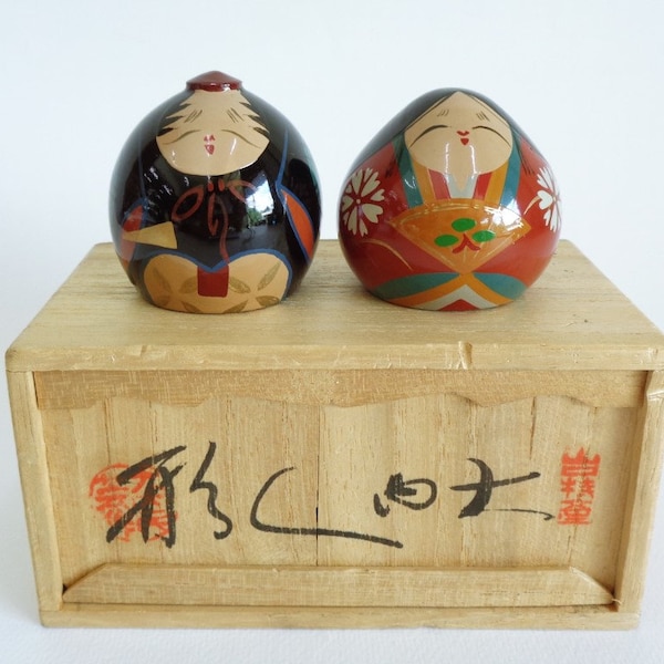7315 # Kokeshi paire Laque Ouchi, Japonais Ouchi nuri Art populaire en bois artisanal Ensemble de poupées traditionnelles Yamaguchi, Boîte en bois Tomobako