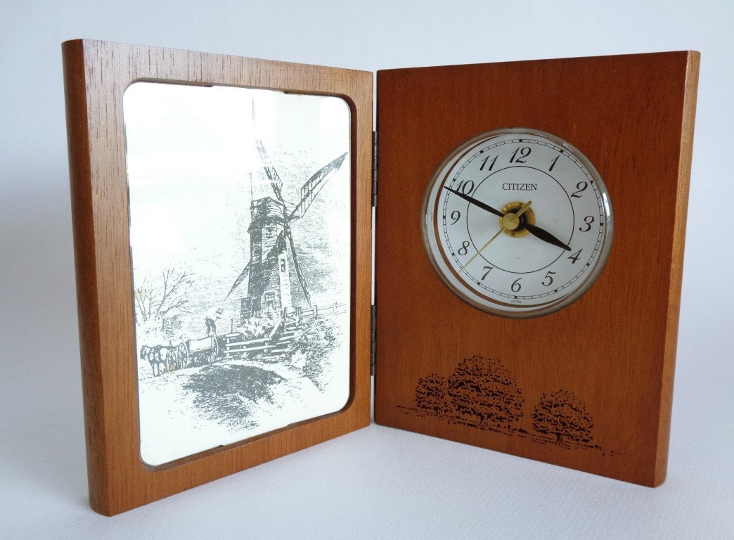 Citizen Laser Clock Traditional Collection Model WR320-C06 ,made