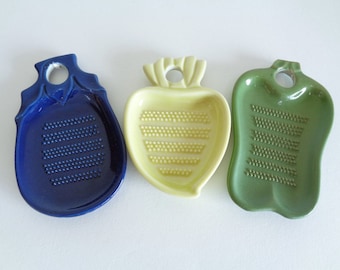 S5830# Ginger Garlic graters Group of 3 pcs.Traditional Japanese kitchen Accessories,Japan High-quality Ceramic ,Vintage Unused,Original box