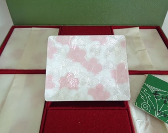 七宝焼き皿「桜」5枚セット 日本の七宝焼き 銅製、手作り、箱入り 文書