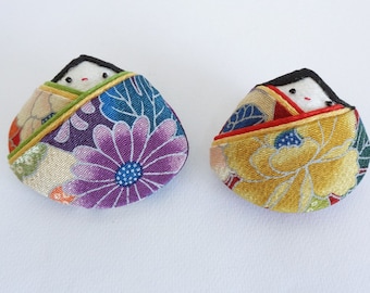 Japanese hina dolls pair, Natural Shells covered by Chirimen fabric Hand made vintage dolls #S7110