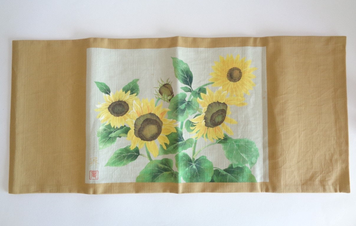 ひまわりのタペストリー・テーブルランナー タペストリーのセンターピース、日本のハンドメイドアートテキスタイル