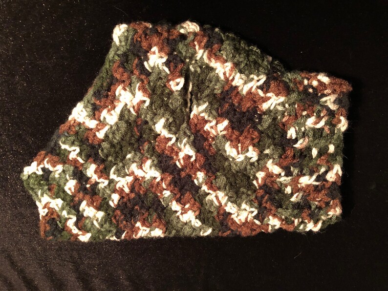 Red Heart Yarn Crocheted Dog Sweater Small 12 Neck 16 Chest CAMOUFLAGE