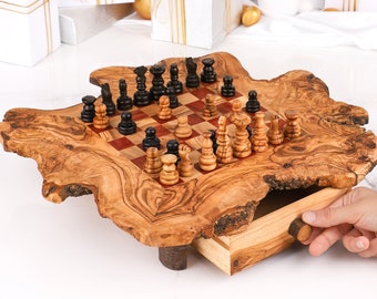 Wooden Chess Set with Rustic Rough Edges - Artisraw