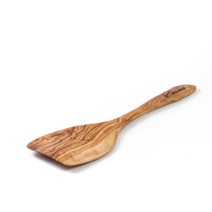Handmade Olive Wood Spatula – Large Wooden Kitchen Utensil for Cooking & Serving (+ Free Personalization | Wood Wax)