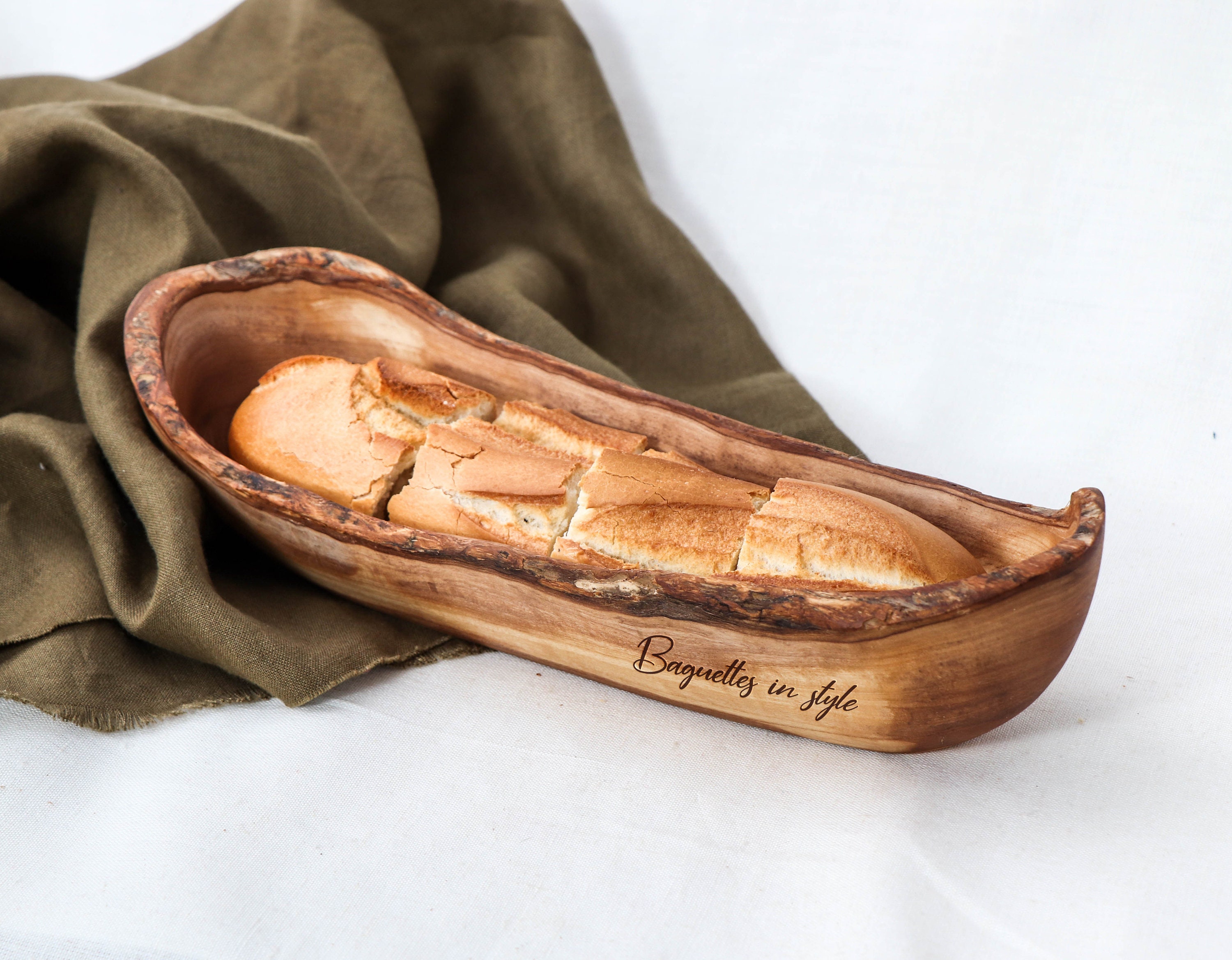 手作りオリーブウッドのブレッドバスケット：チュニジアのキッチン