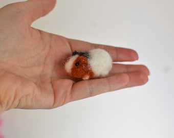 Needle felted  Guinea pig  miniature 1.2inch wool  Guinea pig doll house needle felted animals.needle felted toy.