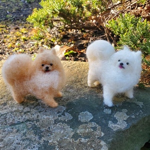 Needle felted dog ornament  dollhouse dog Christmas decor Pomeranian. Wooland animals. Needlefelted animal dog