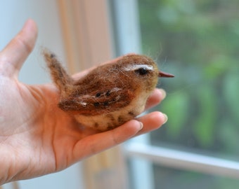 Needle felted wren birds. Spring birds. Easter Birds home decor. Needle felted animals. Birds ornament. Needle felted Christmas ornament.